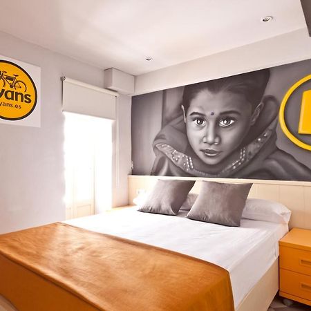 Ryans Budget Ibiza-Stadt Exterior foto